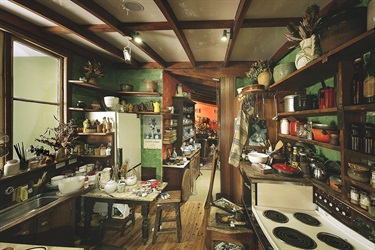 The Green Kitchen, Hat Factory