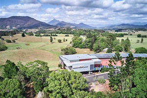 Tweed Regional Gallery & Margaret Olley Art Centre - view from front with Wollumbin in background (photo by Ryan Fowler)